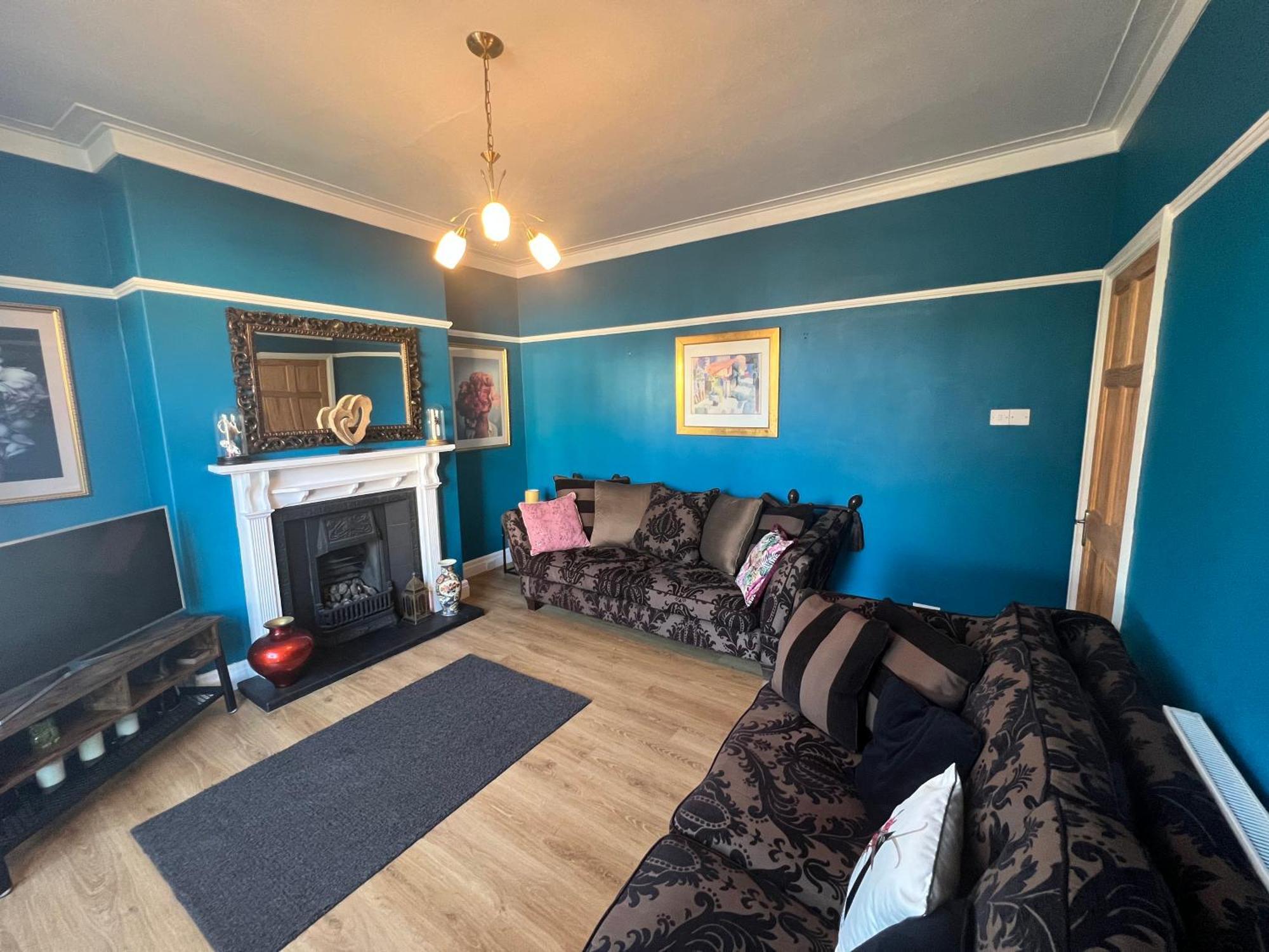 Lovely, Sunny House, By The & Centre! Holiday home